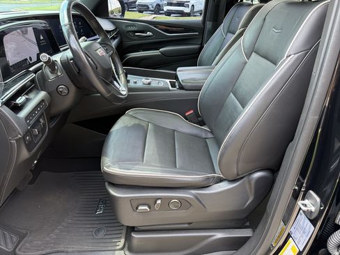 Used 2021 Cadillac Escalade Sport w/ Driver Assist Tech Package AWD/4WD image 9