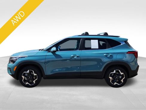 Certified 2025 Kia Seltos EX w/ EX Sunroof Package AWD/4WD image 2