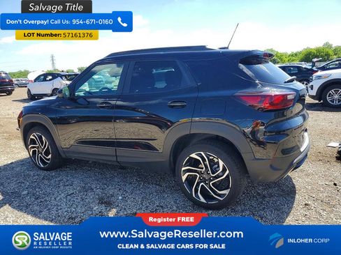Used 2025 Chevrolet TrailBlazer RS FWD image 3