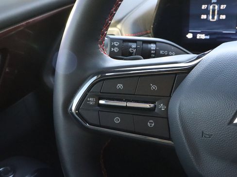 Used 2025 Chevrolet Traverse RS w/ LPO, Floor Liner Package image 35