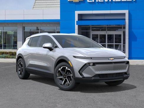 New 2026 Chevrolet Equinox EV LT image 7