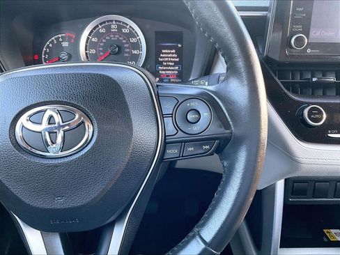 Used 2022 Toyota Corolla Cross LE FWD image 23
