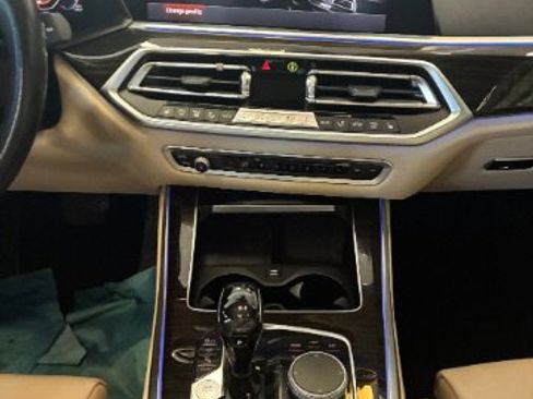 Used 2019 BMW X5 xDrive40i w/ Convenience Package image 18