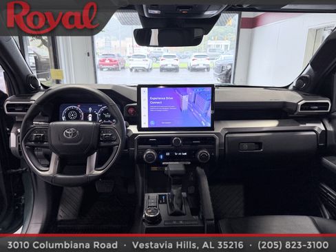Used 2025 Toyota 4Runner TRD Off-Road Premium AWD/4WD image 19