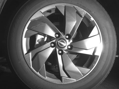 Used 2025 Nissan Rogue SV FWD image 12