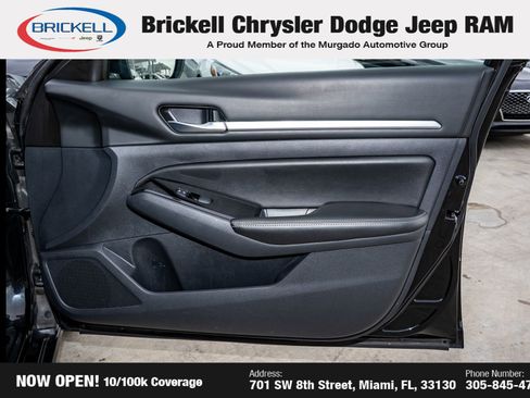 Used 2023 Nissan Altima 2.5 SV image 12