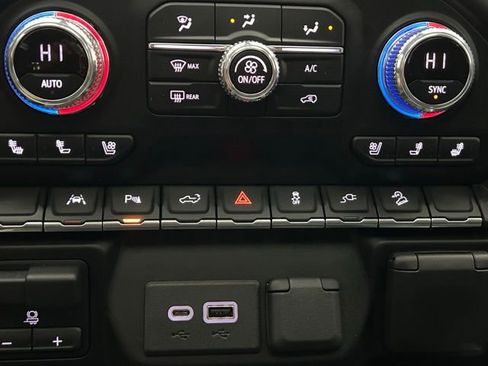 Used 2021 GMC Sierra 1500 Denali w/ Driver Alert Package II image 30