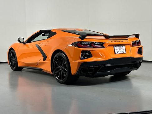 Used 2024 Chevrolet Corvette Stingray Preferred Cpe w/ Z51 Performance Package RWD image 3