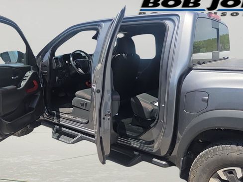 Used 2023 Nissan Frontier PRO-4X w/ Pro Convenience Package AWD/4WD image 15