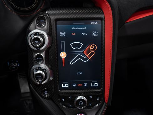 Used 2021 McLaren 720S Performance RWD image 65