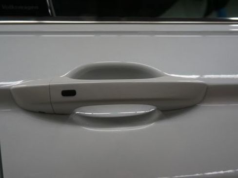 Certified 2023 Volkswagen Tiguan SE image 90