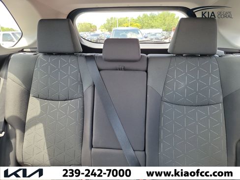 Used 2021 Toyota RAV4 XLE w/ Convenience Package FWD image 14