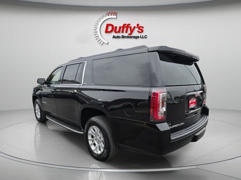 Used 2016 GMC Yukon XL SLT w/ HD Trailering Package AWD/4WD image 17