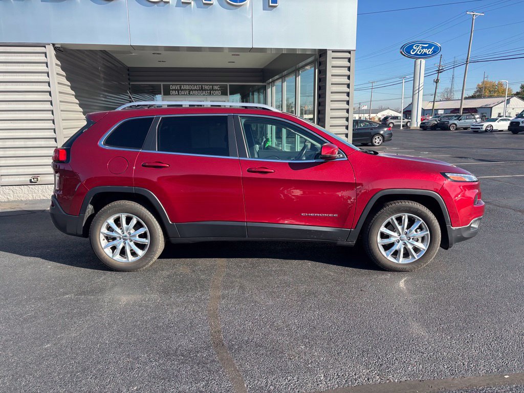 Used 2015 Jeep Cherokee Limited AWD/4WD image 3