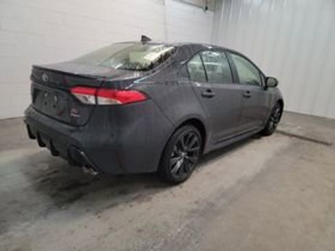 Used 2026 Toyota Corolla SE FWD image 2