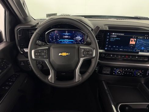 Used 2026 Chevrolet Silverado 3500 LTZ w/ LTZ Plus Package image 14