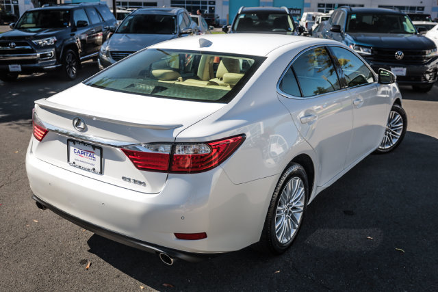 Used 2015 Lexus ES 350 w/ Luxury Package FWD image 16