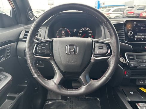 Used 2025 Honda Ridgeline Black Edition image 17
