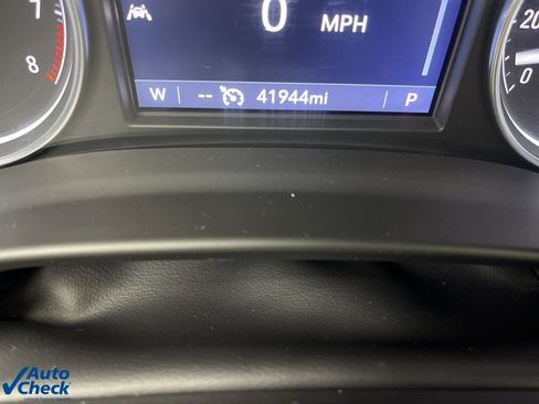 Certified 2023 Buick Enclave Essence image 16