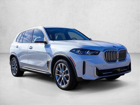 Used 2026 BMW X5 xDrive40i w/ Climate Comfort Package AWD/4WD image 3