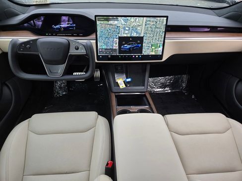 Used 2022 Tesla Model S image 15