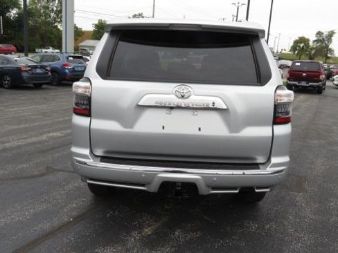Used 2023 Toyota 4Runner Limited image 15