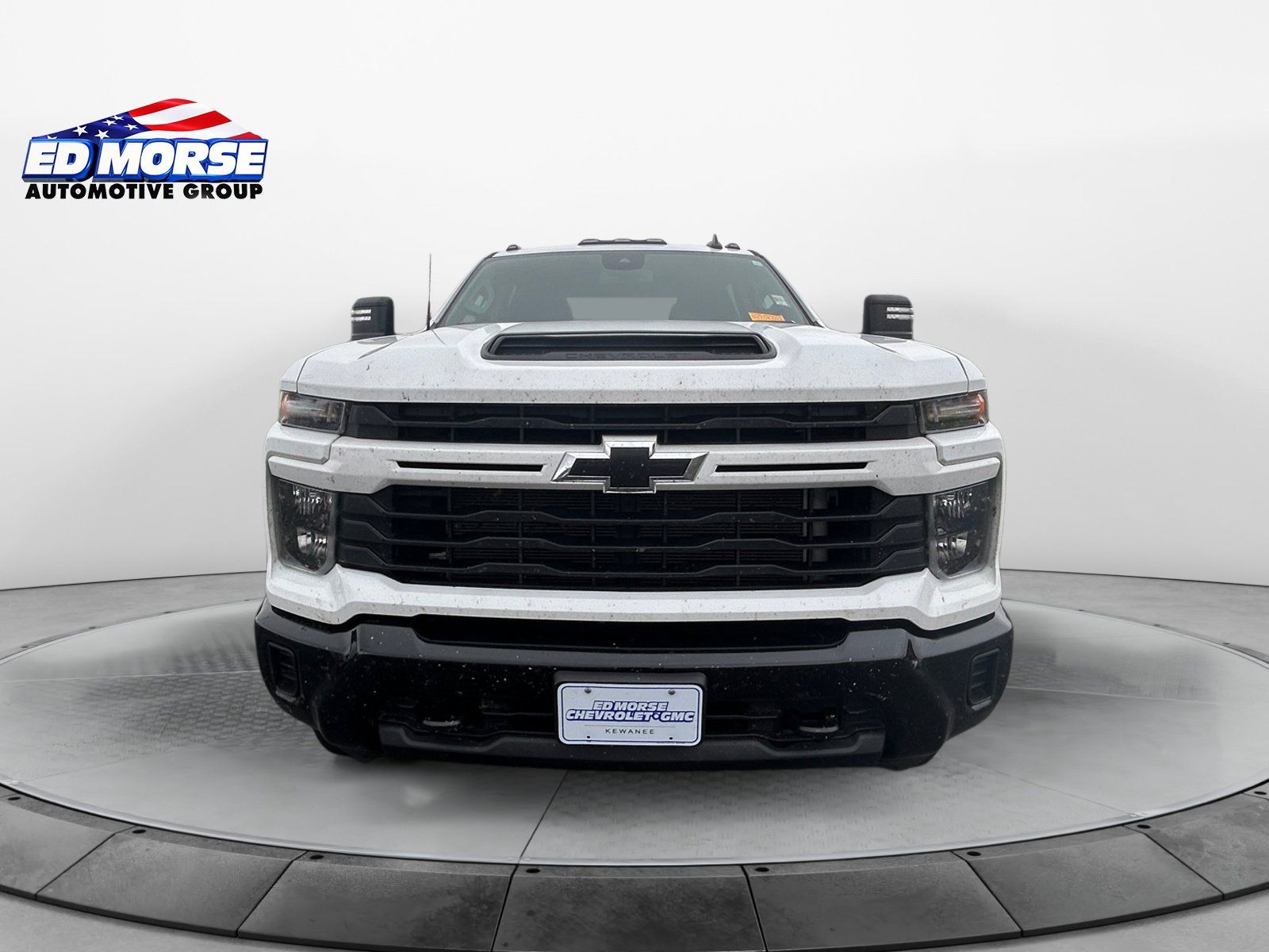 Used 2024 Chevrolet Silverado 2500 Custom w/ Custom Value Package AWD/4WD image 8