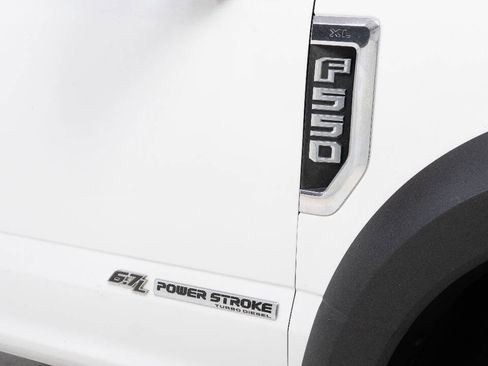 Used 2018 Ford F550 4x4 Regular Cab Super Duty image 68