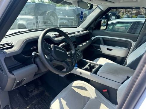 Used 2025 Land Rover Defender 110 S AWD/4WD image 4