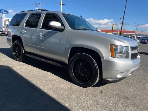 Used 2013 Chevrolet Tahoe LT image 6