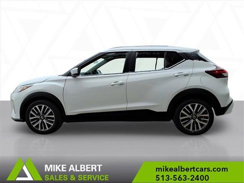 Used 2021 Nissan Kicks SV image 4