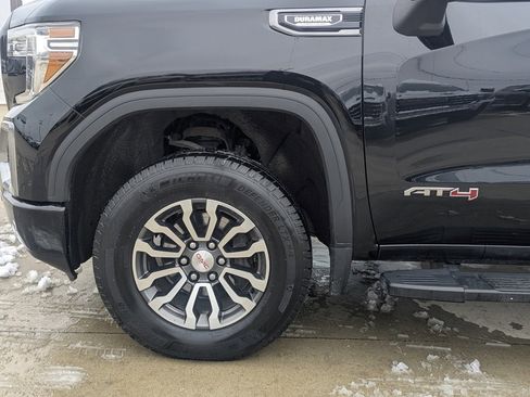 Used 2020 GMC Sierra 1500 AT4 w/ AT4 Premium Package image 10