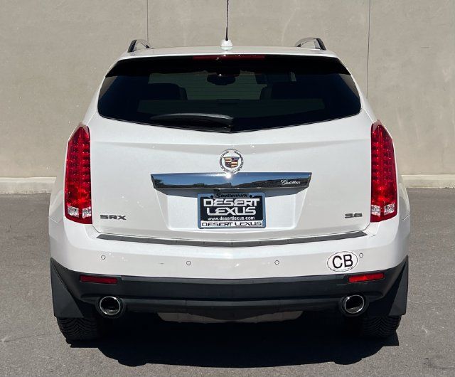 Used 2015 Cadillac SRX Luxury w/ Driver Awareness Package FWD image 8