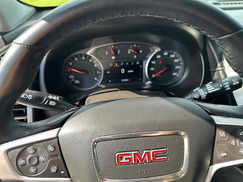 Used 2023 GMC Terrain SLT image 44