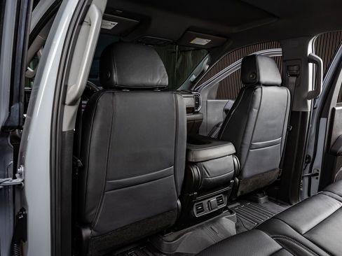 Used 2024 GMC Sierra 1500 Elevation image 33