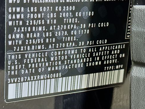 Used 2024 Volkswagen Tiguan SE image 12