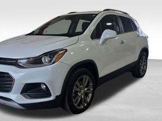 Used 2017 Chevrolet Trax Premier w/ Driver Confidence II Package video 1