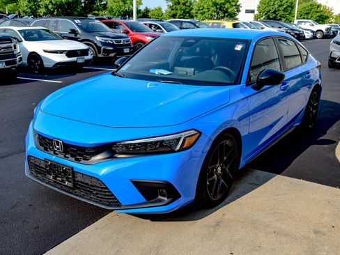 Used 2024 Honda Civic Sport image 1