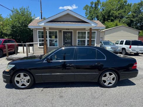 Used 2006 Lexus LS 430 RWD image 3
