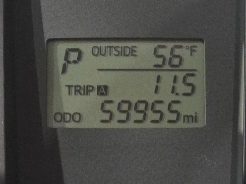 Used 2016 Toyota Tacoma SR image 31