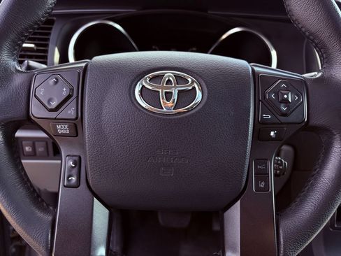 Used 2020 Toyota Sequoia Limited AWD/4WD image 15