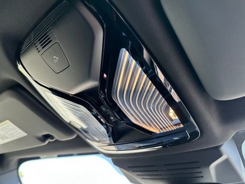 New 2026 BMW X5 xDrive40i w/ M Sport Package image 28