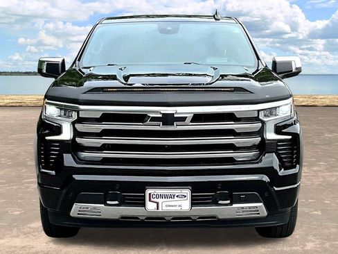 Used 2023 Chevrolet Silverado 1500 High Country AWD/4WD image 2