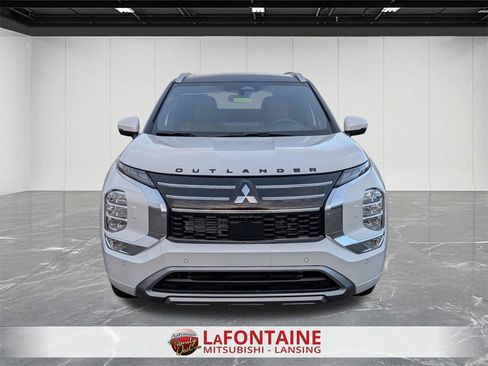 New 2026 Mitsubishi Outlander SEL image 8