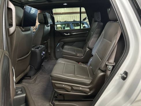 Used 2021 GMC Yukon Denali w/ Denali Ultimate Package AWD/4WD image 21