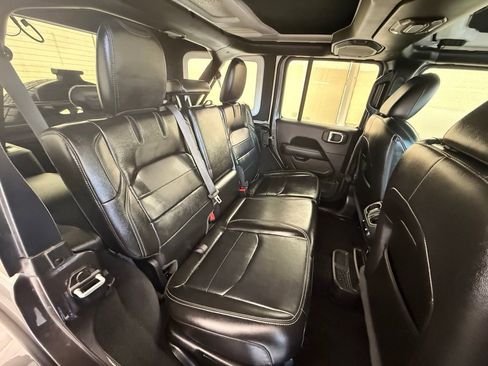 Used 2021 Jeep Wrangler Unlimited Sahara w/ Safety Group image 14