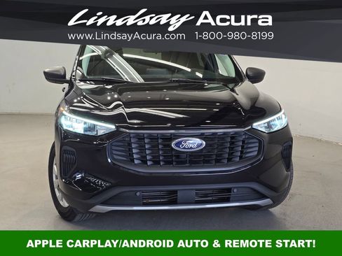 Used 2024 Ford Escape Active AWD/4WD image 2