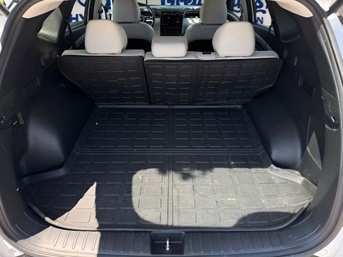 Used 2022 Hyundai Tucson Limited AWD/4WD image 11