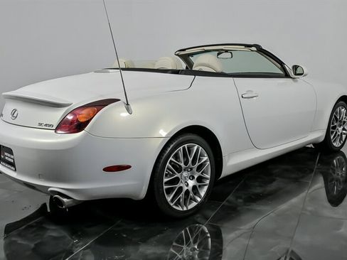 Used 2005 Lexus SC 430 Convertible image 10