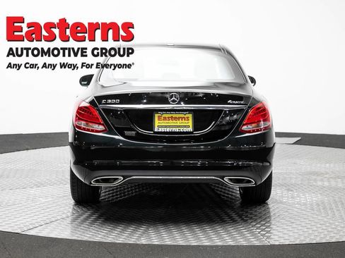 Used 2018 Mercedes-Benz C 300 4MATIC Sedan image 6
